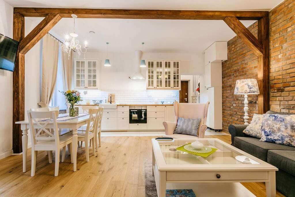 Old Town Apartment Delux Krakow Bagian luar foto